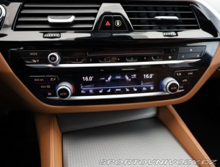 BMW 5 M Sport 540i xDrive 2020