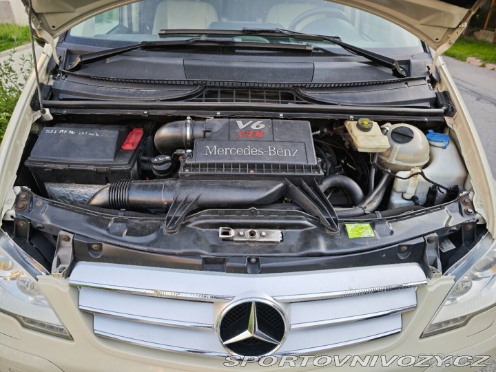 Mercedes-Benz Ostatní modely Viano 3,0 CDI V6 Long 2011