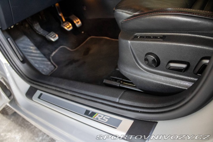 Škoda Octavia RS 2.0 RS / 169kW / M6 / ZÁ 2016