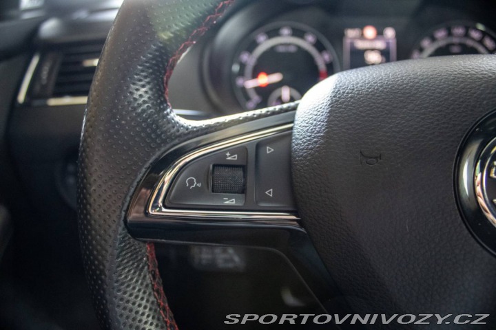 Škoda Octavia RS 2.0 RS / 169kW / M6 / ZÁ 2016