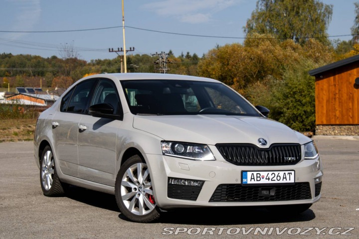 Škoda Octavia RS 2.0 RS / 169kW / M6 / ZÁ 2016
