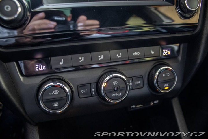 Škoda Octavia RS 2.0 RS / 169kW / M6 / ZÁ 2016