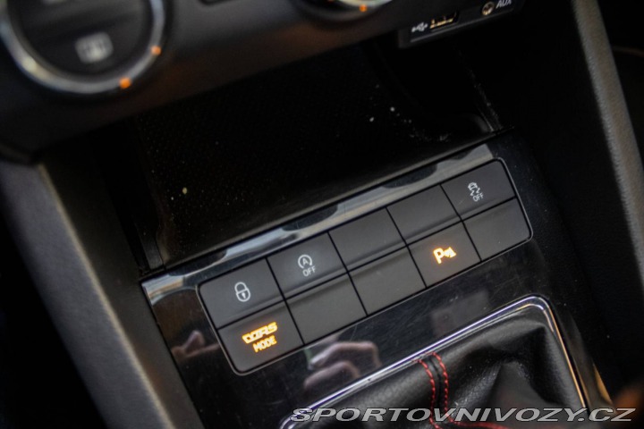 Škoda Octavia RS 2.0 RS / 169kW / M6 / ZÁ 2016
