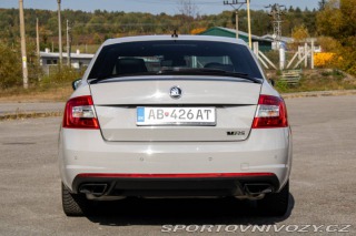 Škoda Octavia RS 2.0 RS / 169kW / M6 / ZÁ 2016