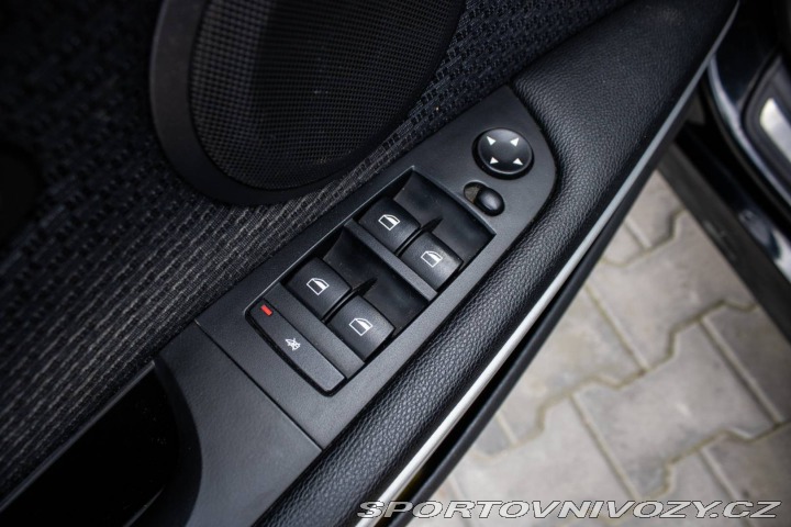 BMW 3 335i xDrive A/T, 225kW ( 2010