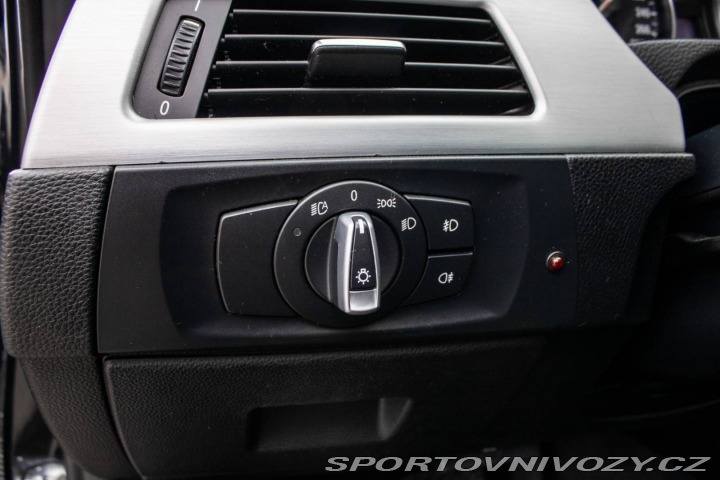 BMW 3 335i xDrive A/T, 225kW ( 2010
