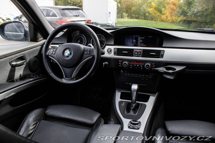 BMW 3 335i xDrive A/T, 225kW ( 2010