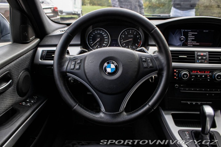 BMW 3 335i xDrive A/T, 225kW ( 2010