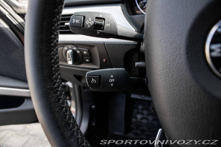 BMW 3 335i xDrive A/T, 225kW ( 2010