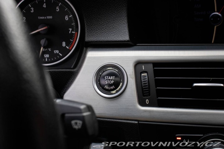 BMW 3 335i xDrive A/T, 225kW ( 2010