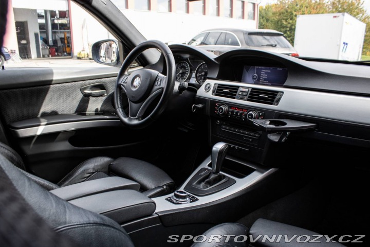 BMW 3 335i xDrive A/T, 225kW ( 2010