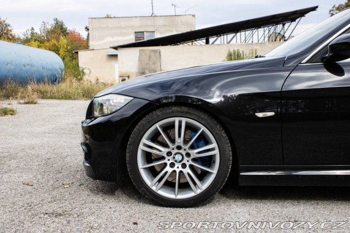 BMW 3 335i xDrive A/T, 225kW ( 2010