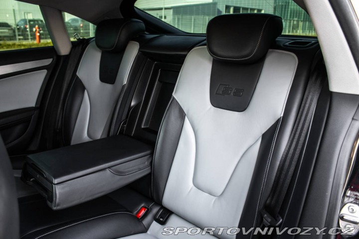 Audi S5 245kW Quattro AT/7 2010 2010