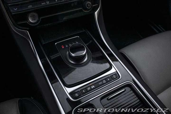 Jaguar XF 2.0 R-Sport AWD 221kW AT 2020