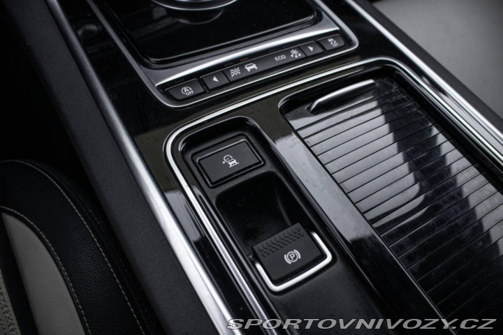 Jaguar XF 2.0 R-Sport AWD 221kW AT 2020
