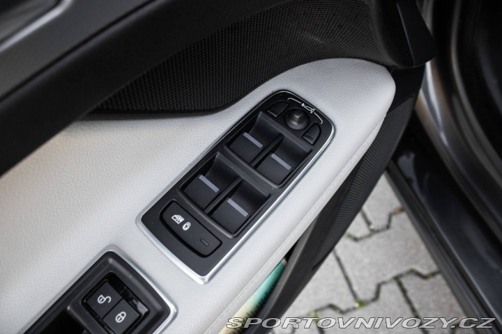 Jaguar XF 2.0 R-Sport AWD 221kW AT 2020