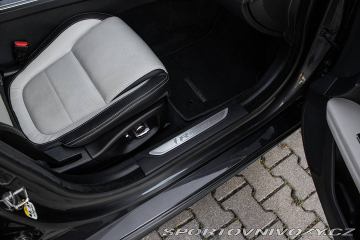 Jaguar XF 2.0 R-Sport AWD 221kW AT 2020