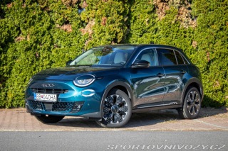 Fiat 600 Hybrid 1.2 La Prima 136k