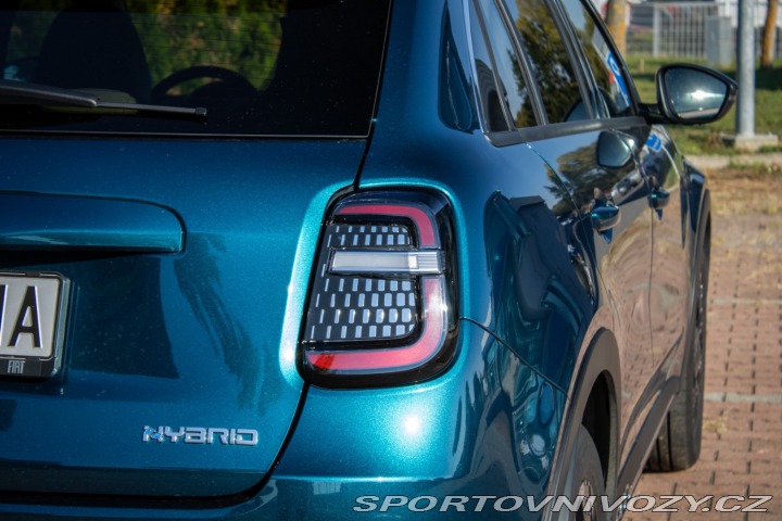 Fiat 600 Hybrid 1.2 La Prima 136k 2025