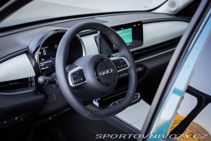 Fiat 600 Hybrid 1.2 La Prima 136k 2025