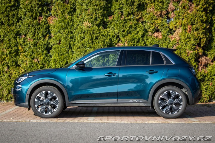Fiat 600 Hybrid 1.2 La Prima 136k 2025