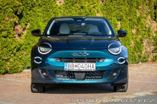 Fiat 600 Hybrid 1.2 La Prima 136k 2025
