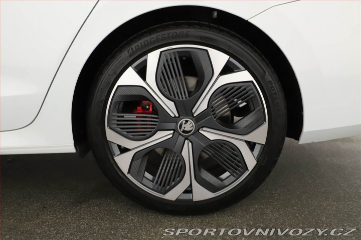 Škoda Octavia RS RS 2.0 TSI 2025