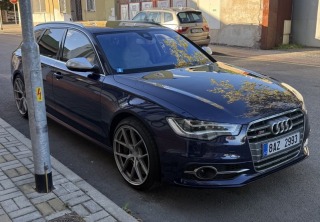 Audi S6 