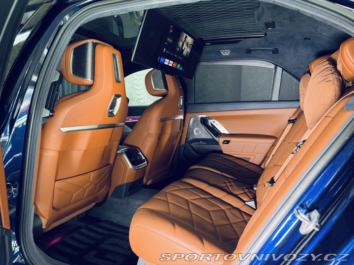 BMW 7 750e*ZÁRUKA*TV*MAX.VÝBAVA 2023