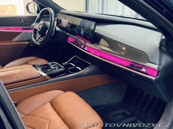 BMW 7 750e*ZÁRUKA*TV*MAX.VÝBAVA 2023