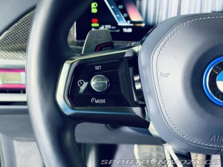 BMW 7 750e*ZÁRUKA*TV*MAX.VÝBAVA 2023
