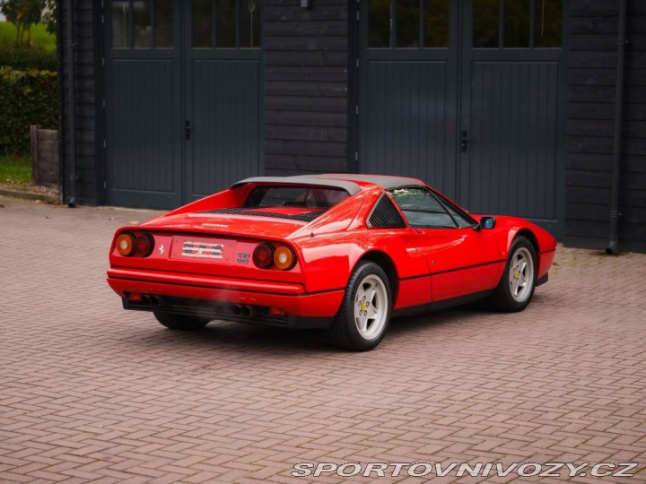 Ferrari 328 GTS Rosso Corsa – 3,2 V8 1987