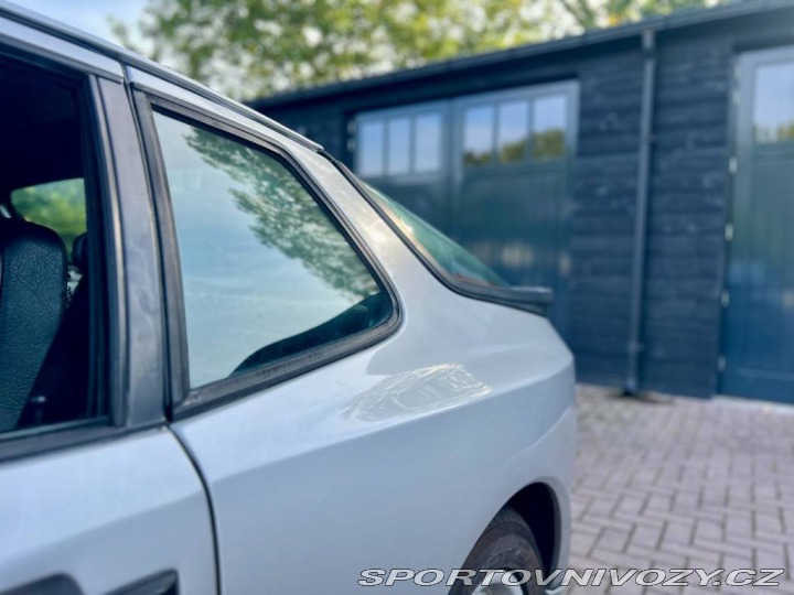 Porsche 944 1982