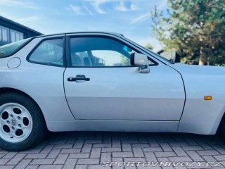 Porsche 944  1982