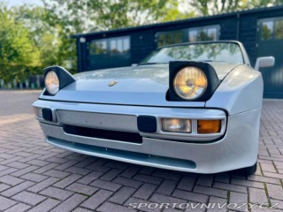 Porsche 944  1982