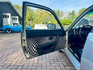 Porsche 944  1982