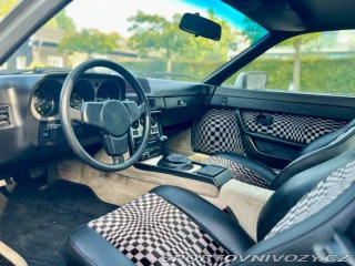 Porsche 944  1982