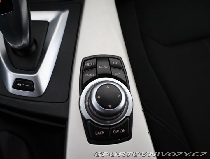 BMW 3 330e iPerformance 2016