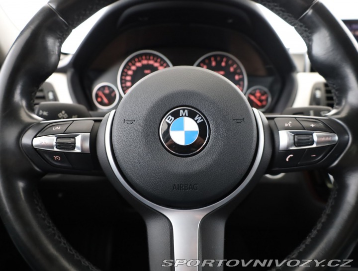 BMW 3 330e iPerformance 2016