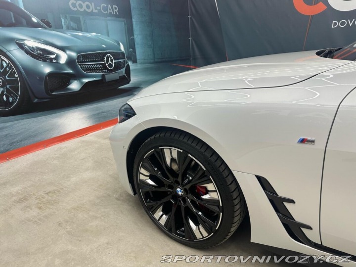 BMW M4 M440i Xdrive M-Paket 2025