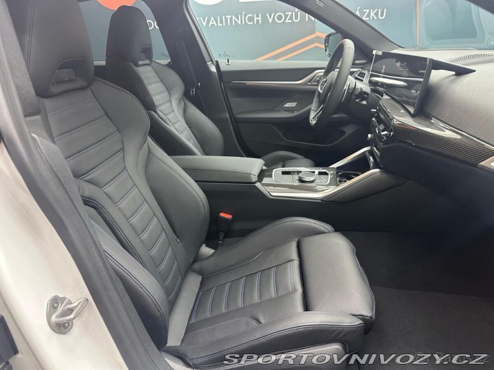 BMW M4 M440i Xdrive M-Paket 2025