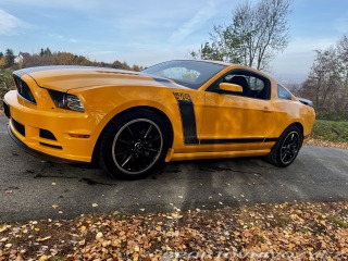 Ford Mustang BOSS 302