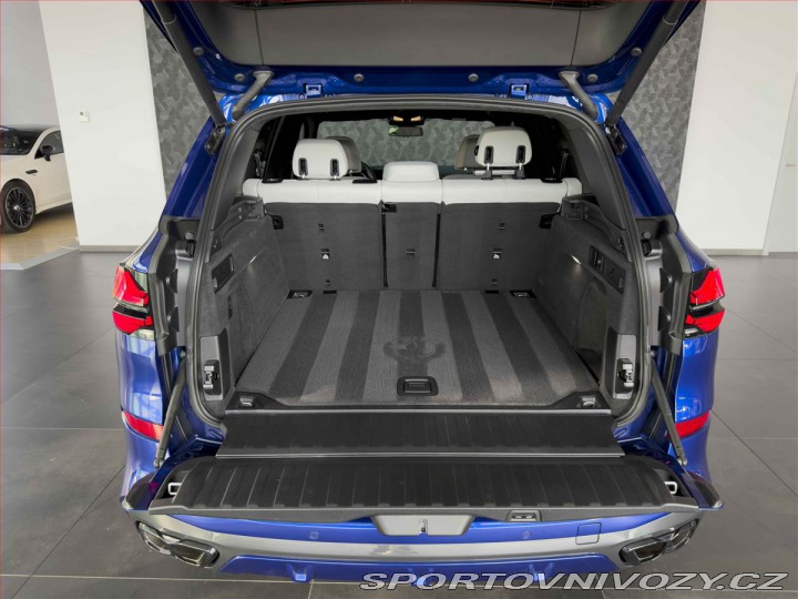 BMW X5 M60i 2025