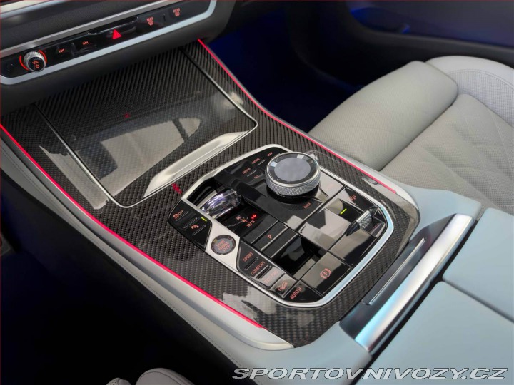 BMW X5 M60i 2025