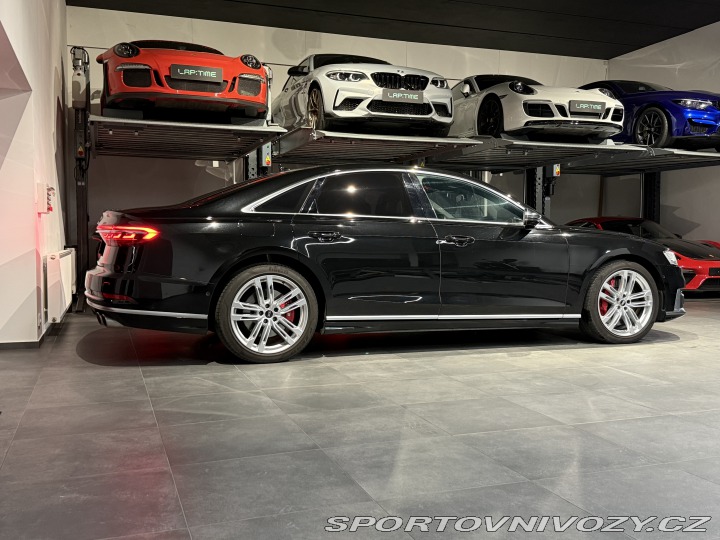 Audi S8 Tažné*Nezavis*Pano*B&O 2021