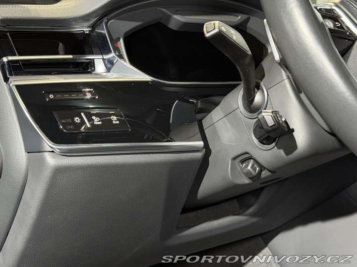 Audi S8 Tažné*Nezavis*Pano*B&O 2021