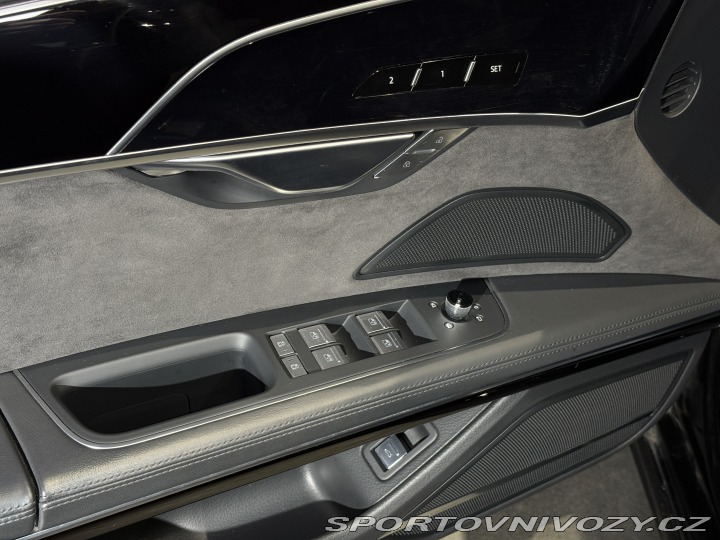 Audi S8 Tažné*Nezavis*Pano*B&O 2021