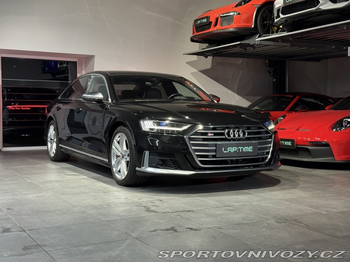 Audi S8 Tažné*Nezavis*Pano*B&O 2021