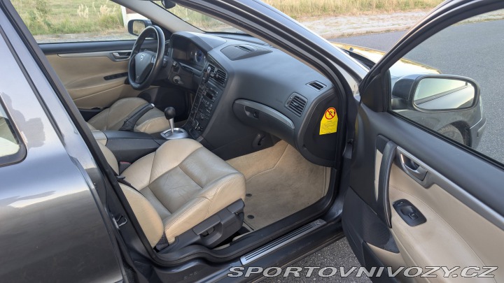 Volvo V70 V70R 2004
