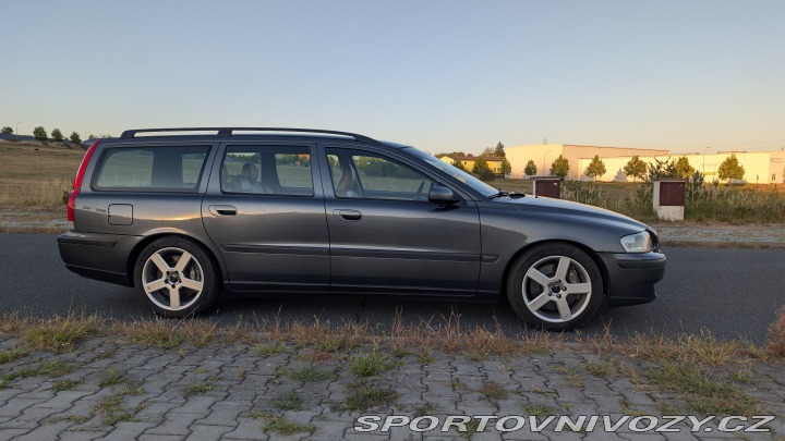 Volvo V70 V70R 2004